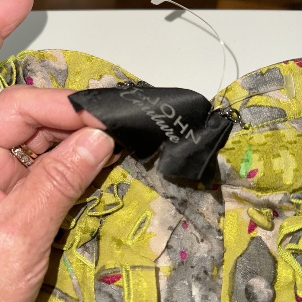 ST. JOHN COUTURE BLOUSE - Picture 10 of 13